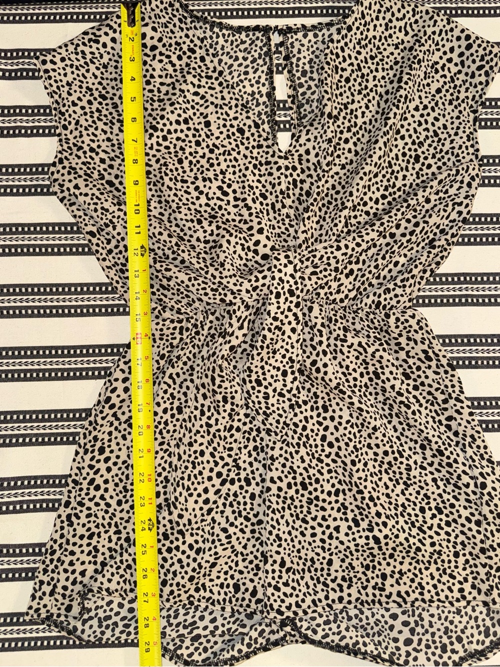 Francesca's Collections Beige and Black Leopard Print Open-Back Romper, M - Picture 9 of 13